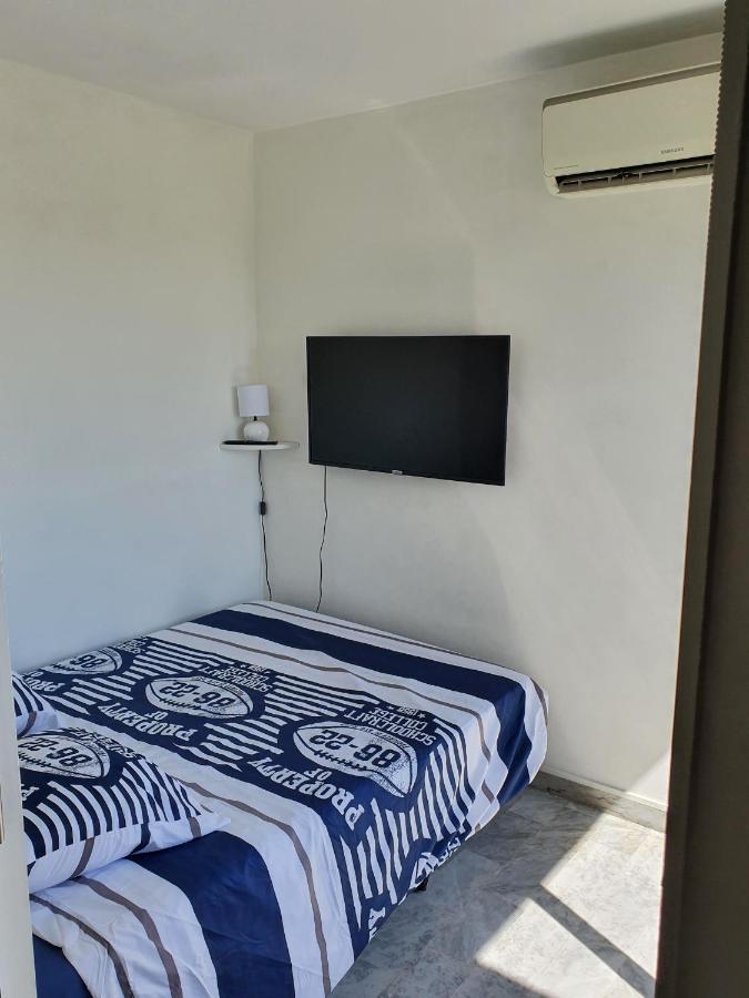 Superbe Appartement Plage Saint-Laurent Du Var Esterno foto